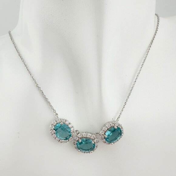 Shimmering 11.3 ct  Vivid Lab Created Blue Topaz Necklace - Picture 2 of 9